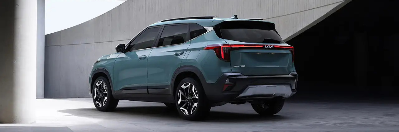 exterior side shot of 2026 Kia Seltos