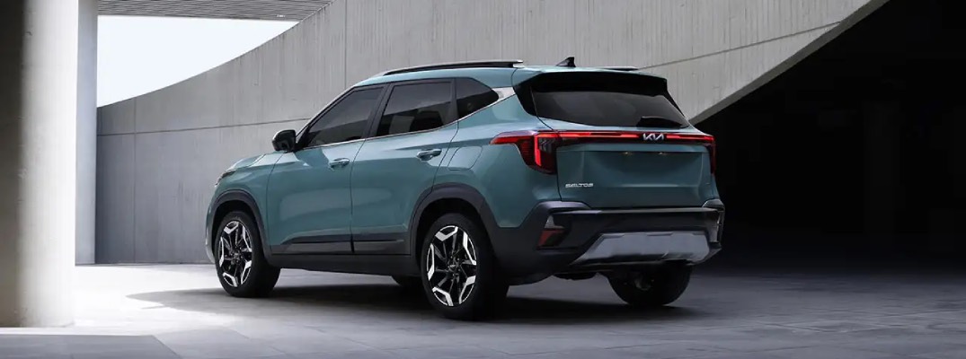 2026 Kia Seltos parked on pavement