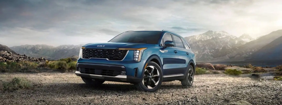 2025 Sorento HEV/PHEV parked on rough terrain